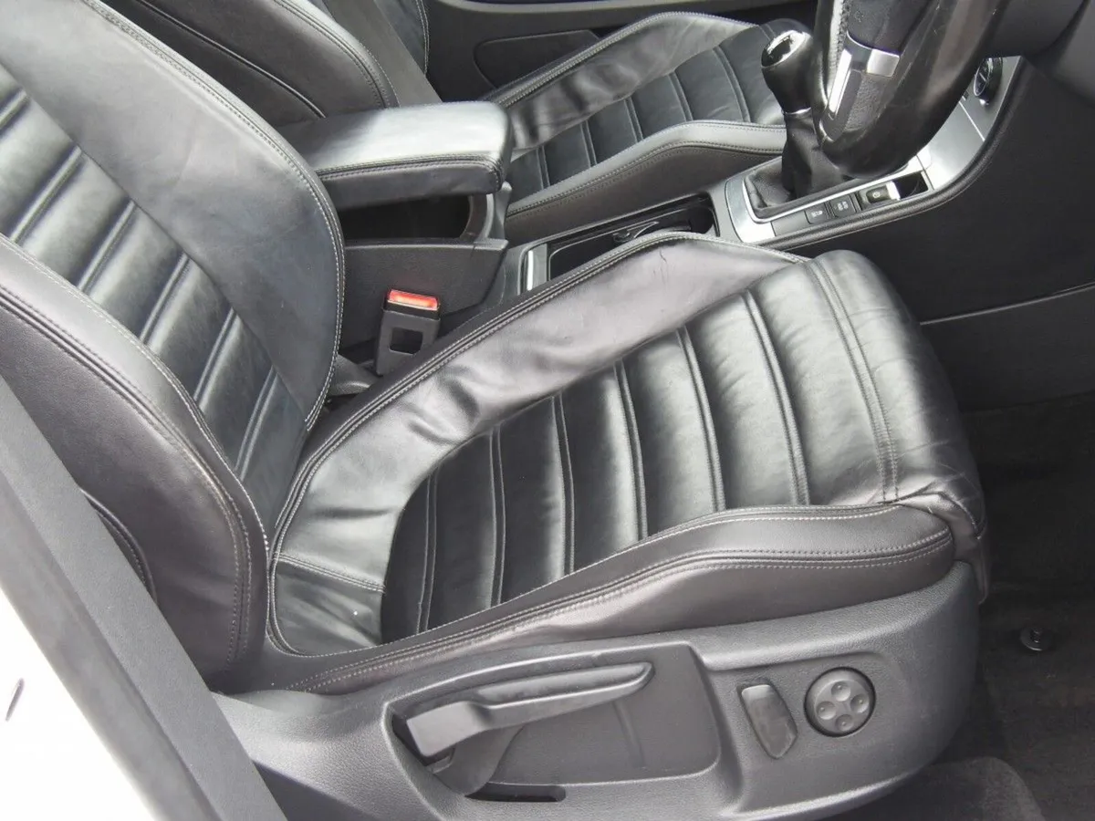 Volkswagen CC GT 2.0 TDI BLUEMOTION 6SPEED 150BHP* - Image 2