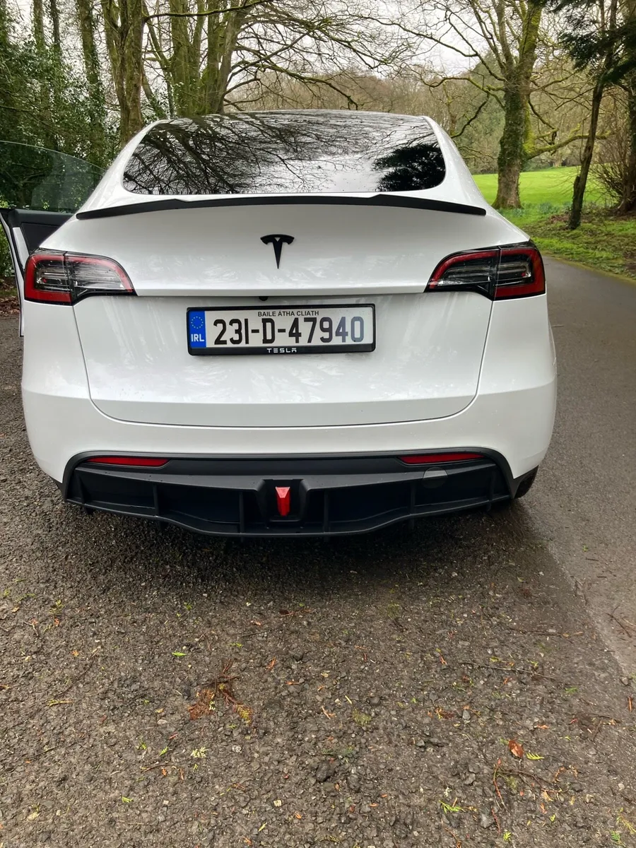 Tesla Model Y - Image 4