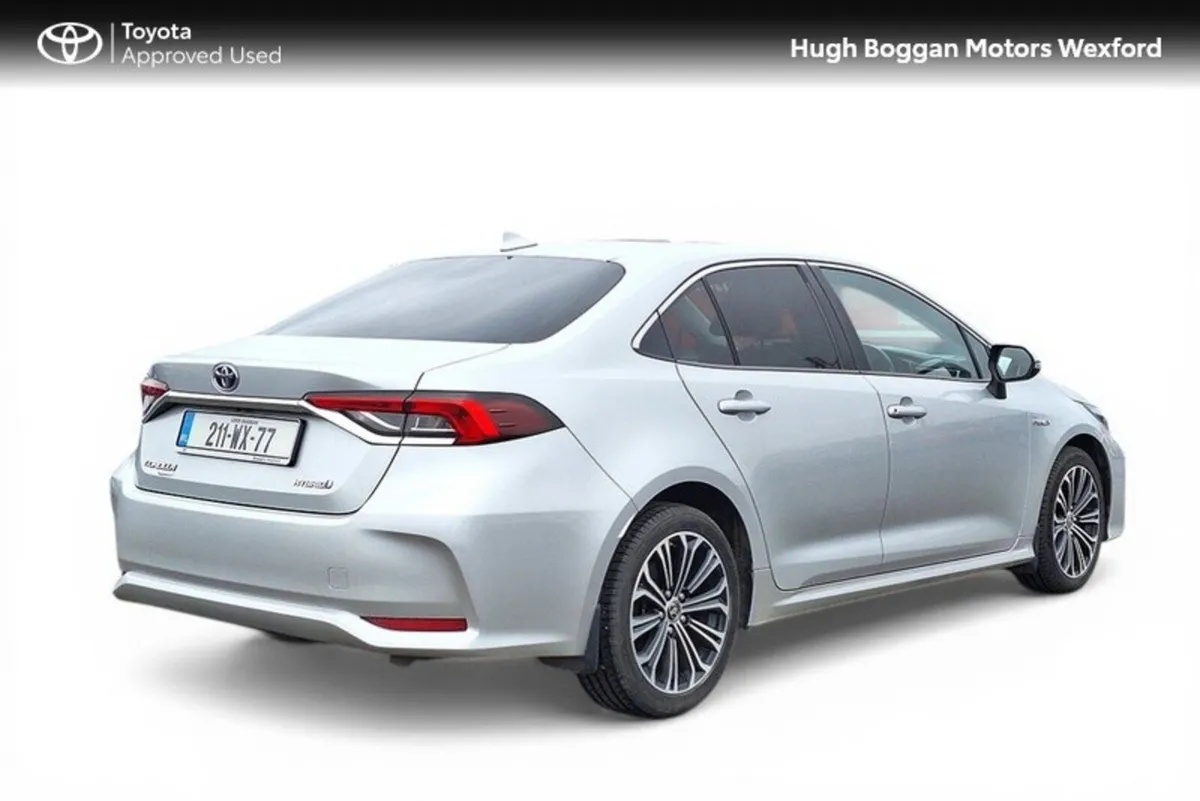 Toyota Corolla SPORT SALOON LOW KMS - FULL SERVICE - Image 2