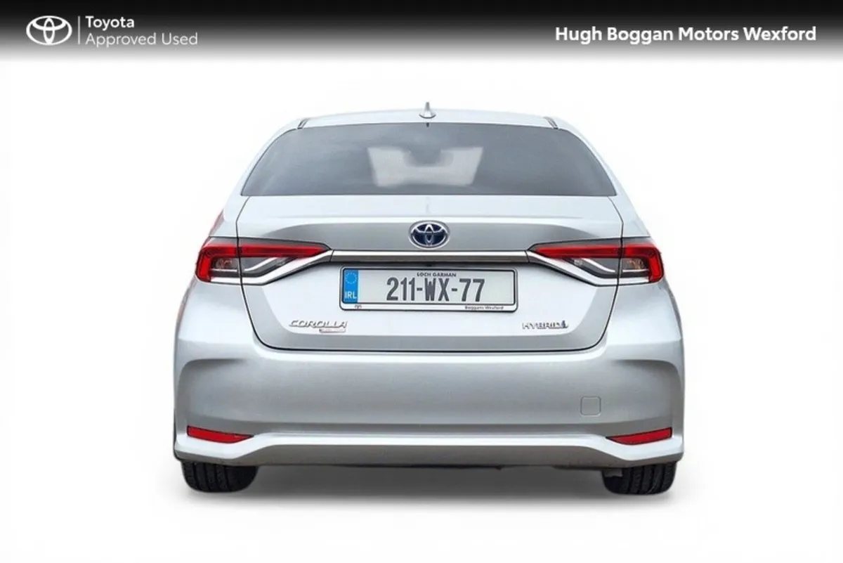 Toyota Corolla SPORT SALOON LOW KMS - FULL SERVICE - Image 4