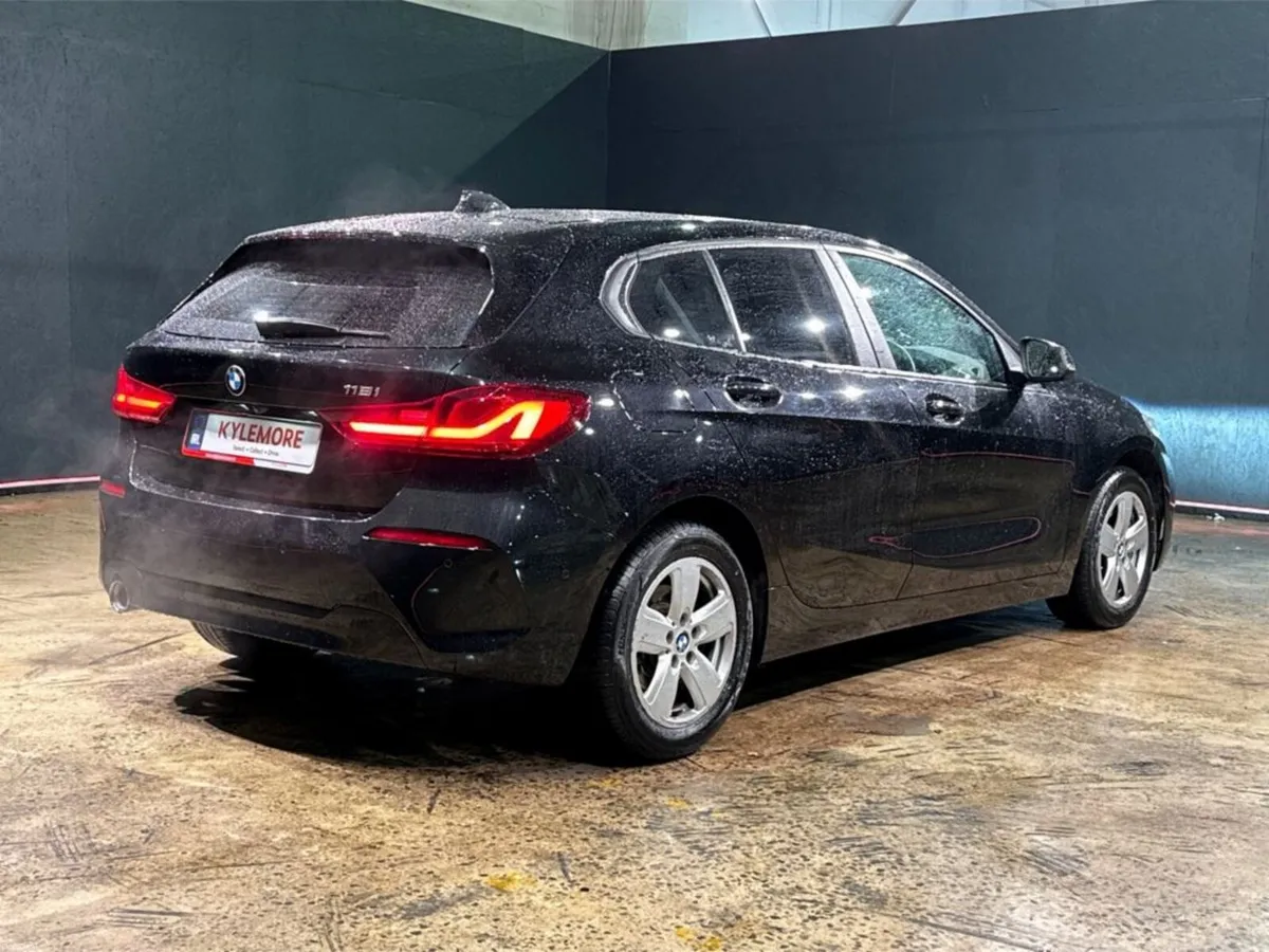 BMW 1-Series 118I 1.5 AUTOMATIC - FACTORY ALLOYS - - Image 4