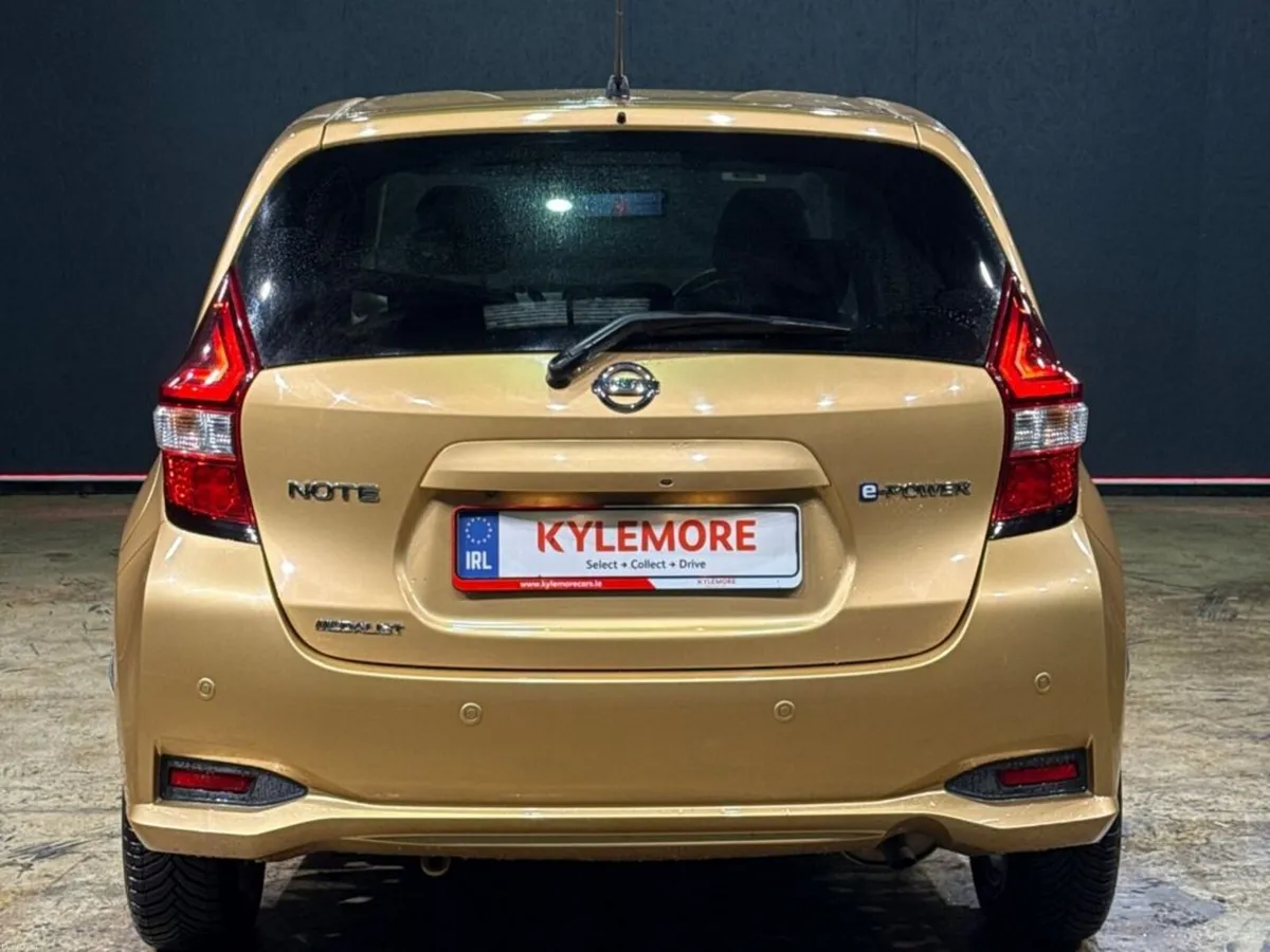 Nissan Note MEDALIST EDITION - BLACK HALF LEATHER - Image 4