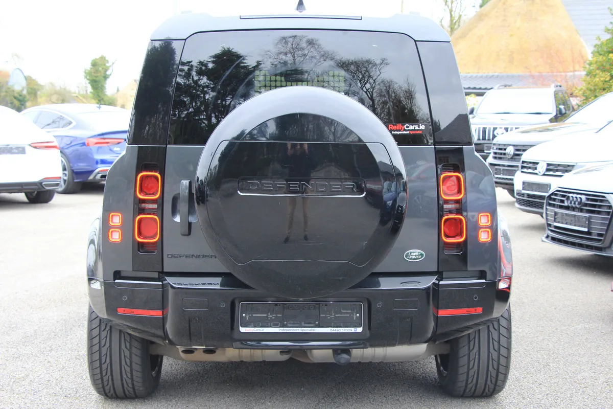 Defender 110 3.0 250D * 2 seat* Extra spec - Image 4