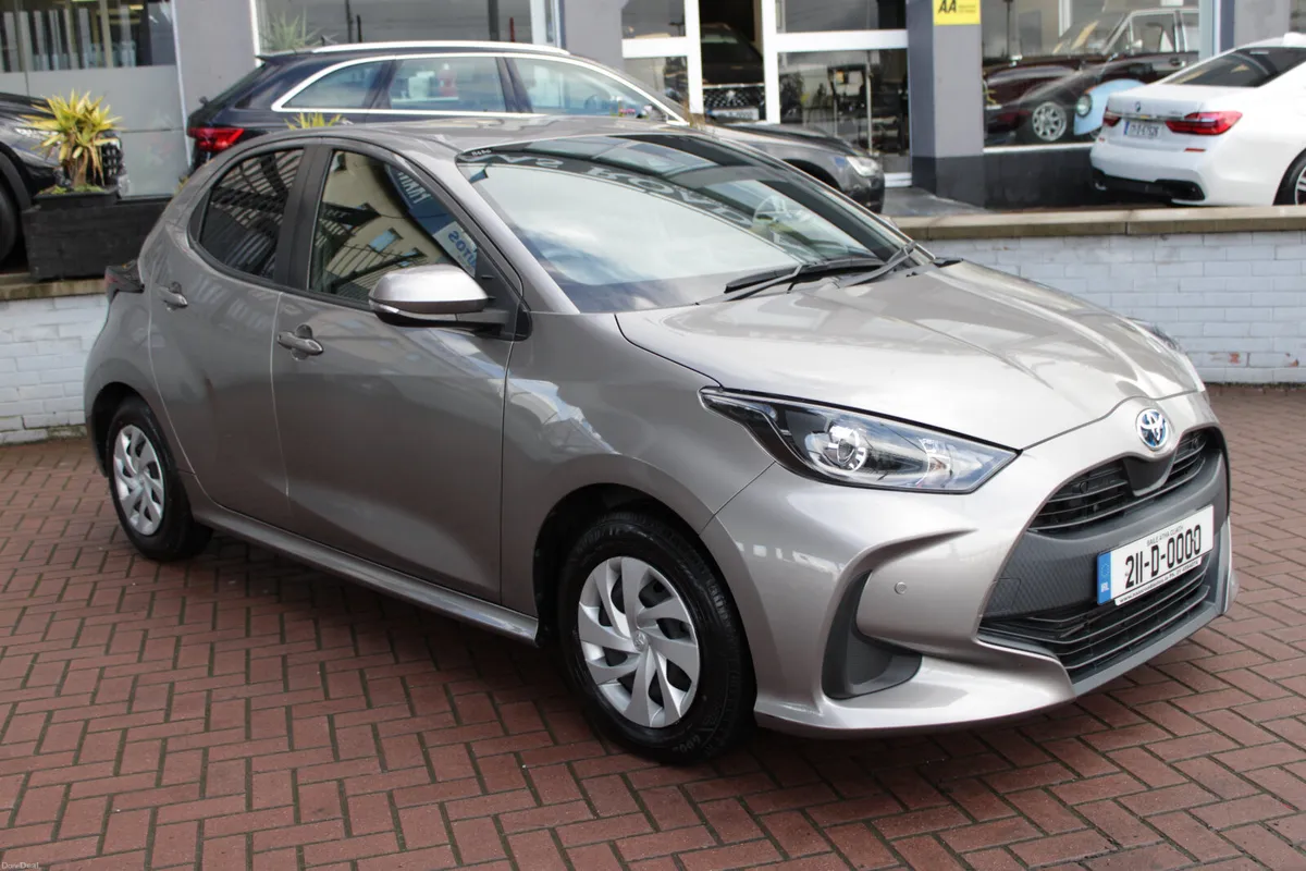 2021 TOYOTA YARIS 1.0 5DR HATCHBACK AUTO - Image 2