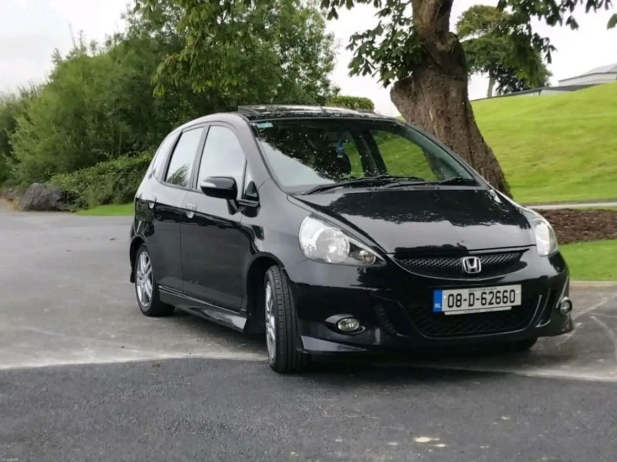 Honda jazz 1.3 SE Sport Auto transmission - Image 2