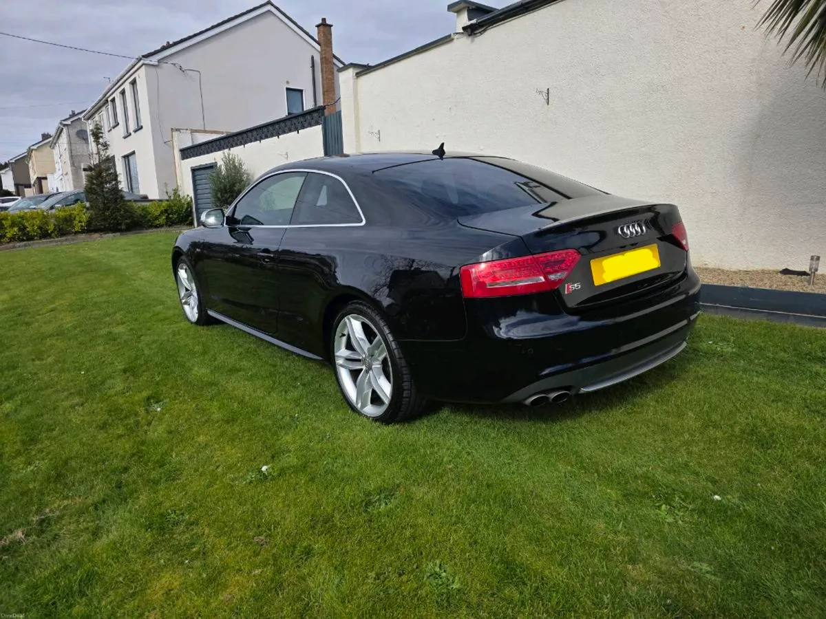 Audi S5 4.2 V8 2011 - Image 2