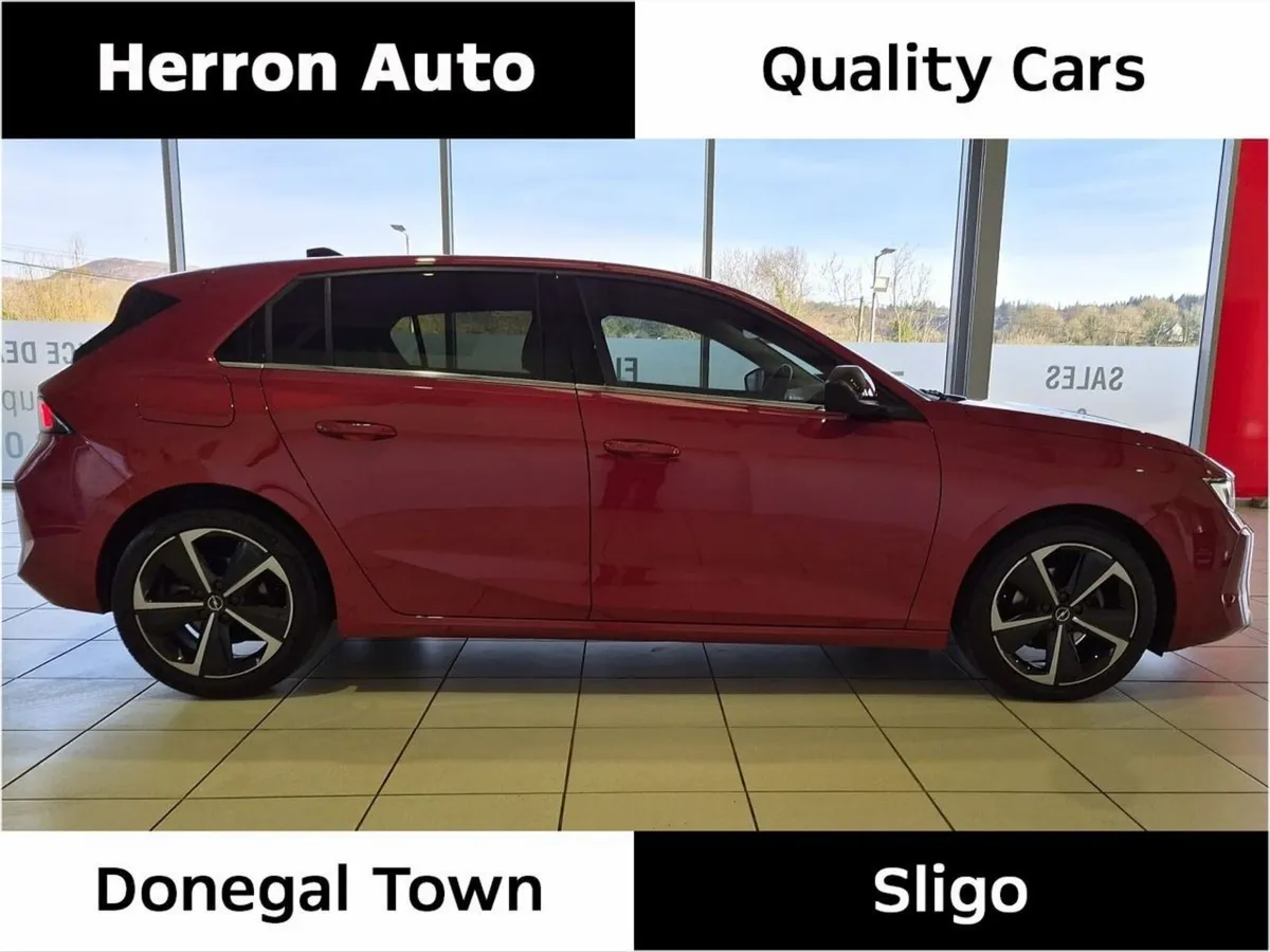 Opel Astra 1 OWNER | HIGH SPEC - Image 2