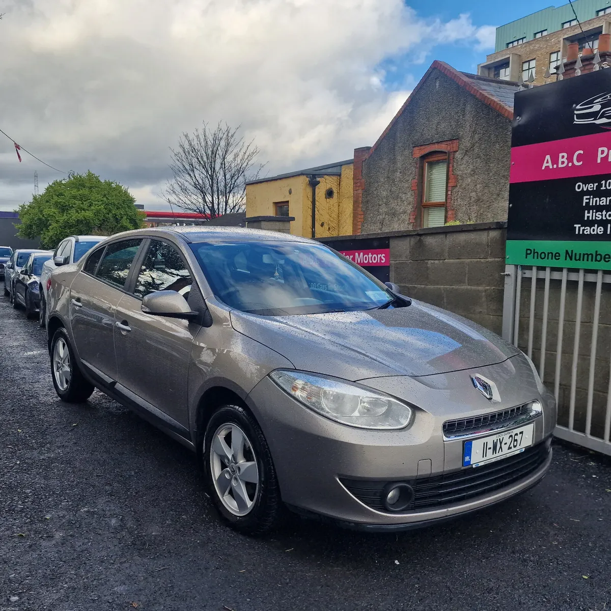 Renault Fluence 2011 Nct 01/27 Tax 01/27 - Image 1