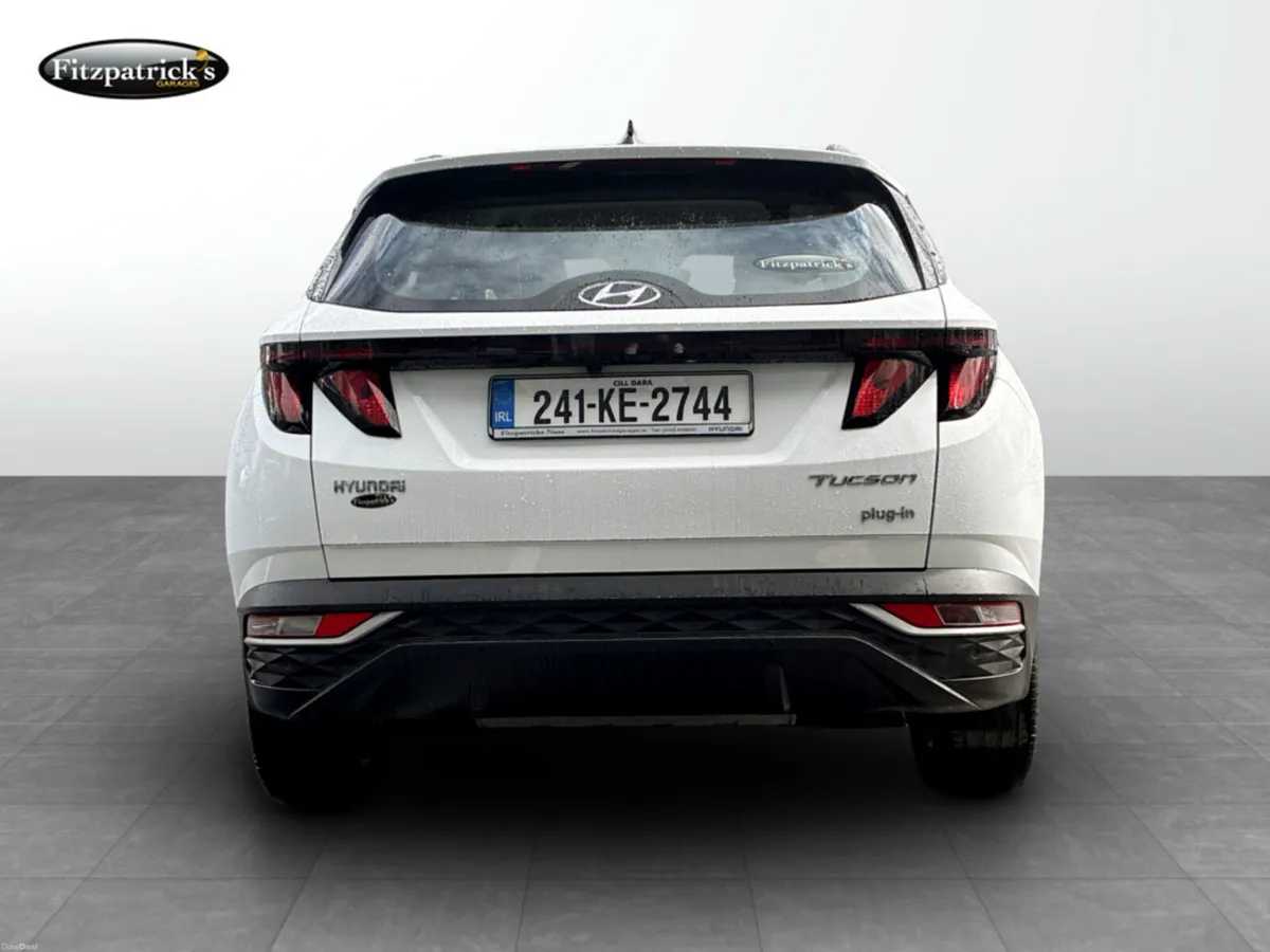 Hyundai Tucson Executive 1.6 Plug-In Hybrid - Image 5