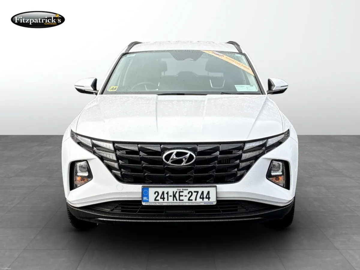 Hyundai Tucson Executive 1.6 Plug-In Hybrid - Image 2