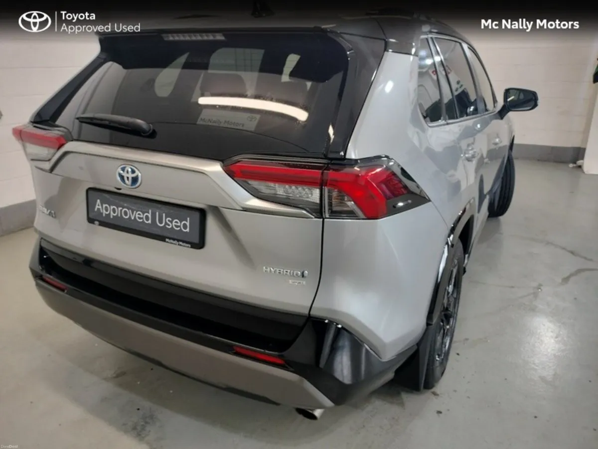 Toyota RAV4 HYBRID SPORT LEATHER HEATED SEATS ADDI - Image 3