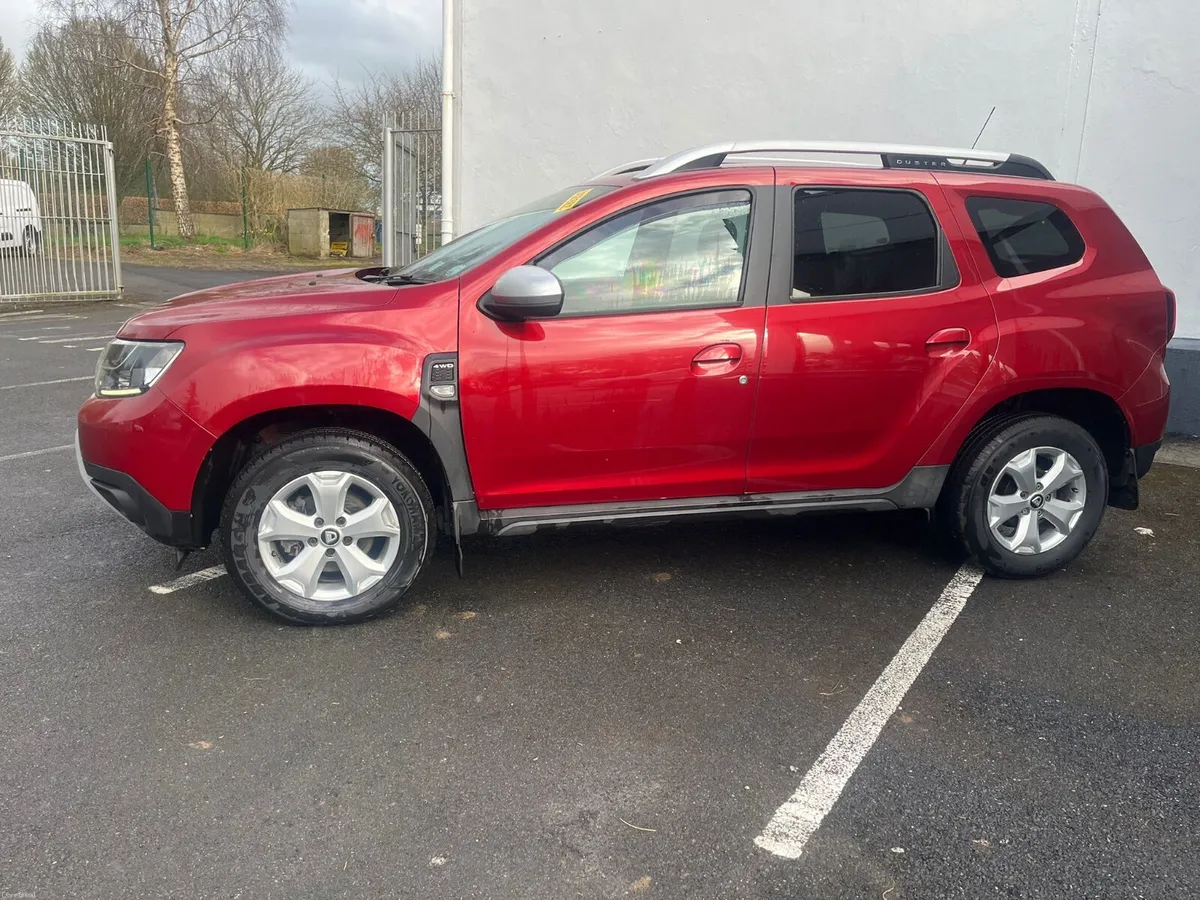 Dacia Duster 2021 4x4 Diesel low Milage - Image 4
