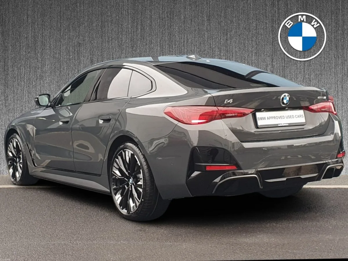 BMW i4 eDrive35 M Sport - Image 3