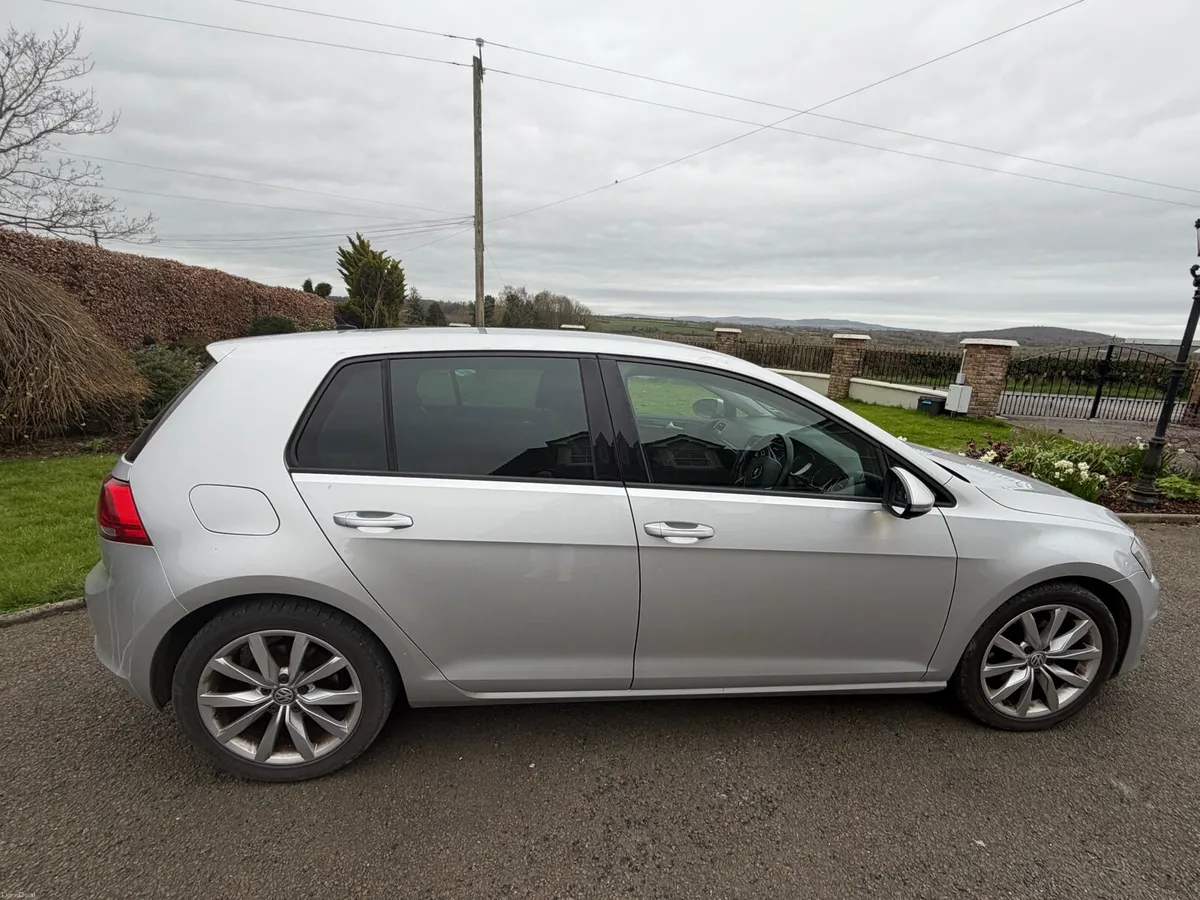 Volkswagen Golf 1.6 TDI Highline 5Dr 110HP - Image 3