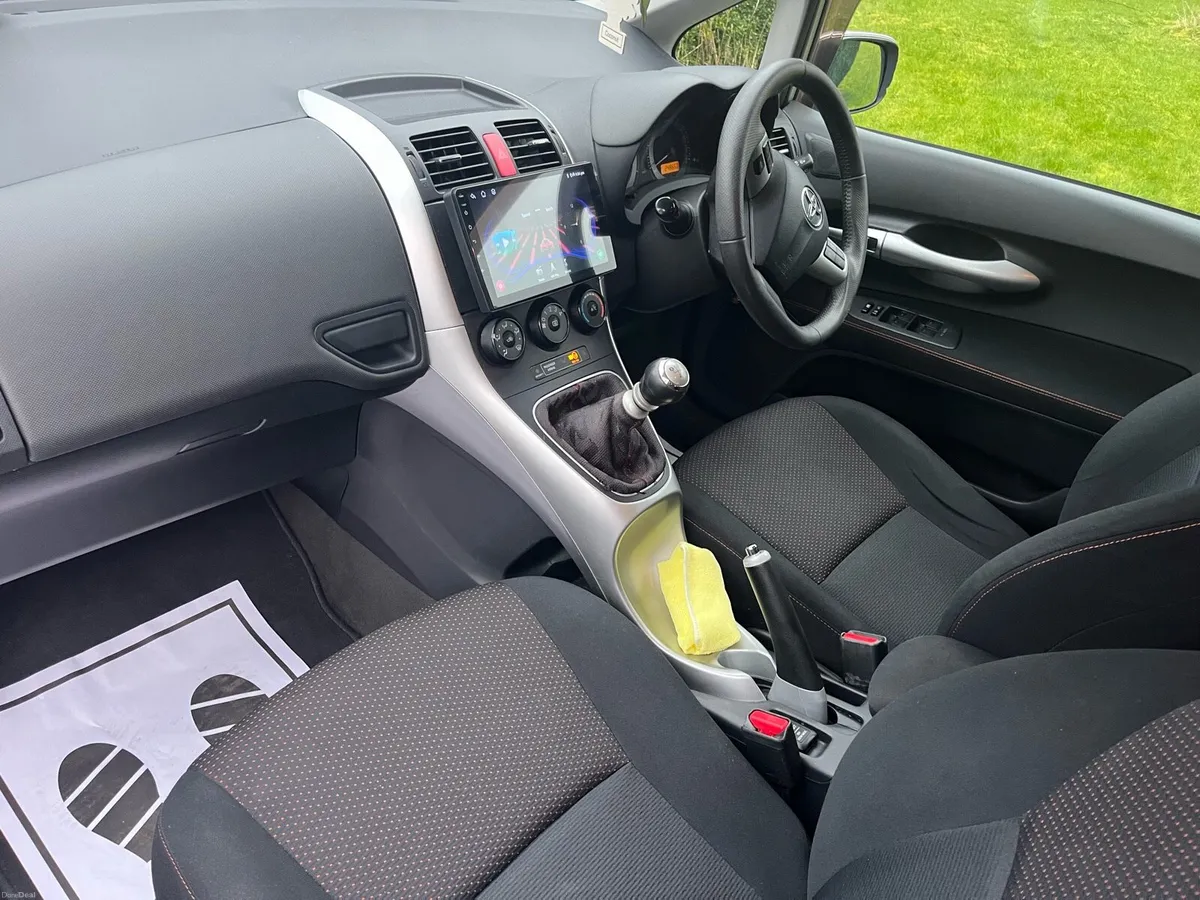Toyota Auris 1.4 Diesel - Image 4
