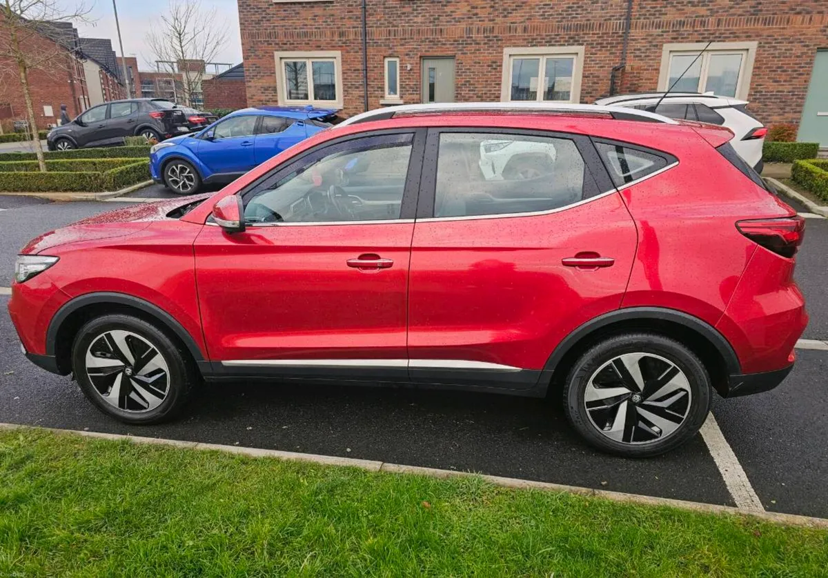 MG ZS EV LR - EXCLUSIVE-72.6KWH LONG RANGE - Image 4