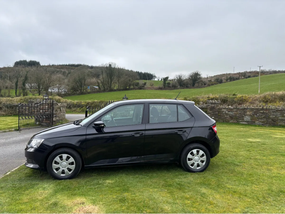 Skoda Fabia ACTIVE 1.0 MPI 60HP 4DR - Image 2