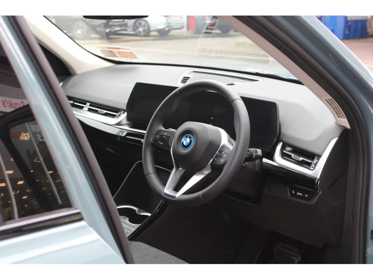 BMW X1 X1S4 4DR AUTO SPORT 25E - Image 2