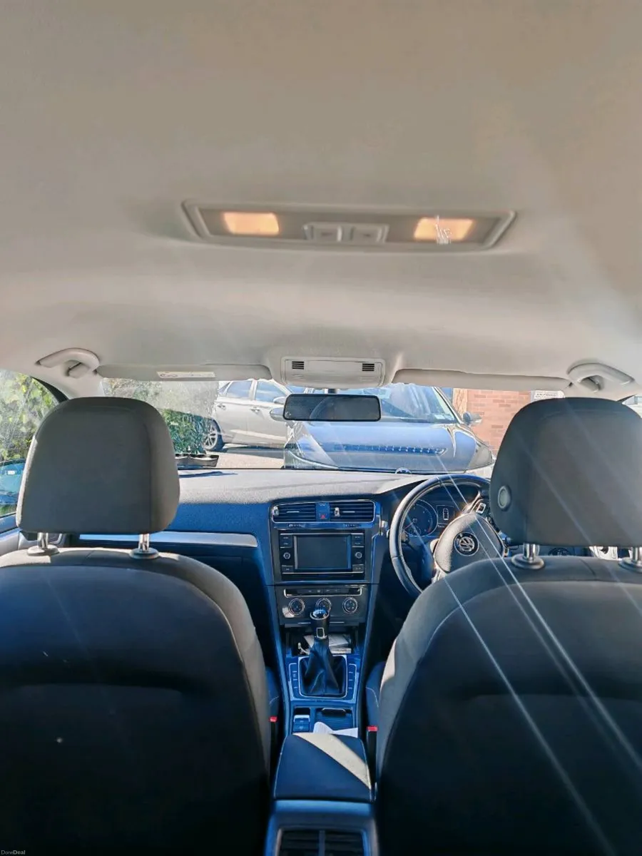 Volkswagen Golf 2018 (182) - Image 4