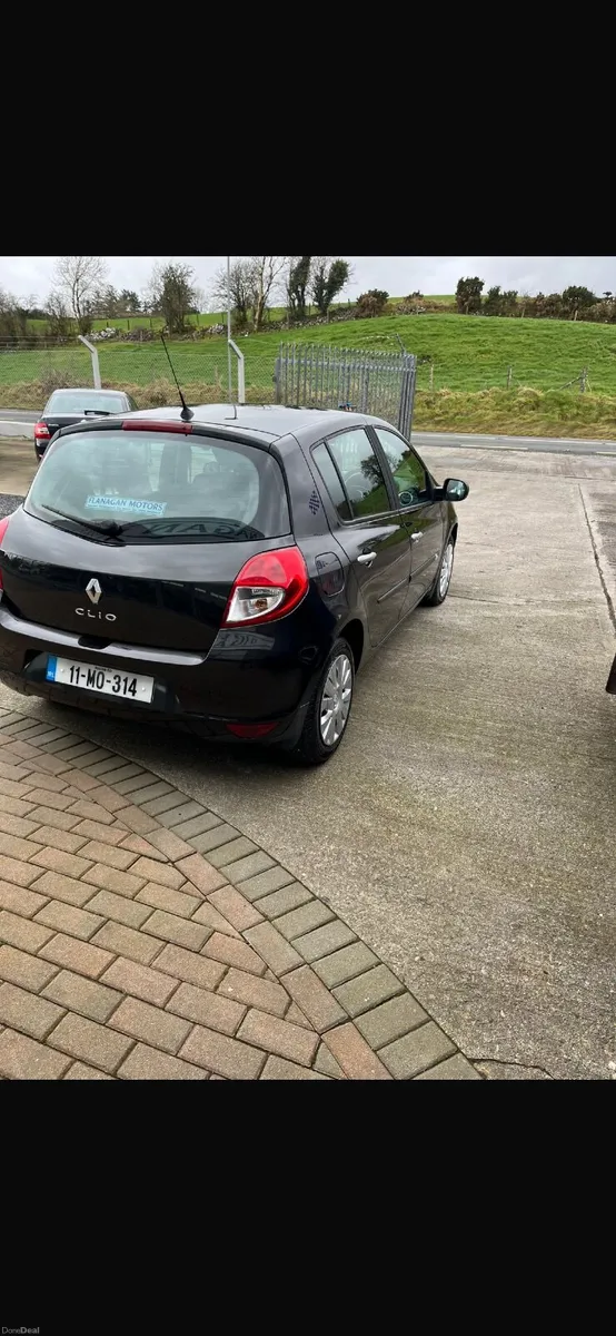 Renault Clio 2011 - Image 5