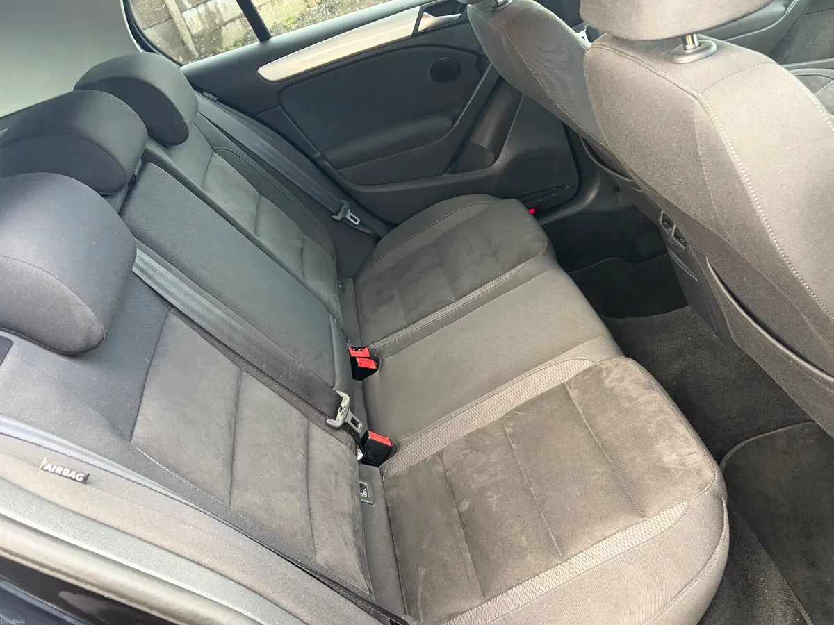 Volkswagen Golf Highline 1.4 TSI AUTO - Image 4