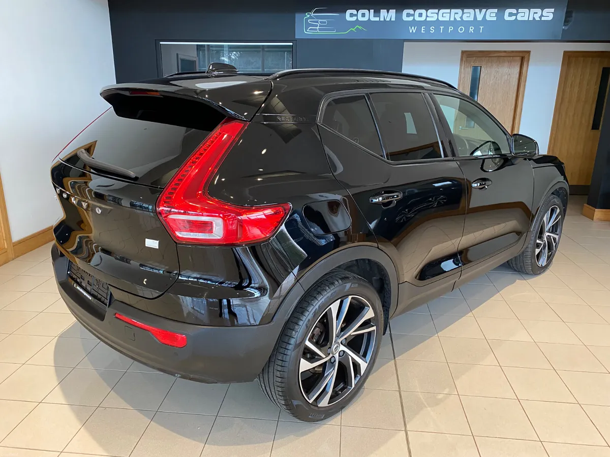 Volvo XC40 2021 R-DESIGN T4 RECHARGE AUTO - Image 4