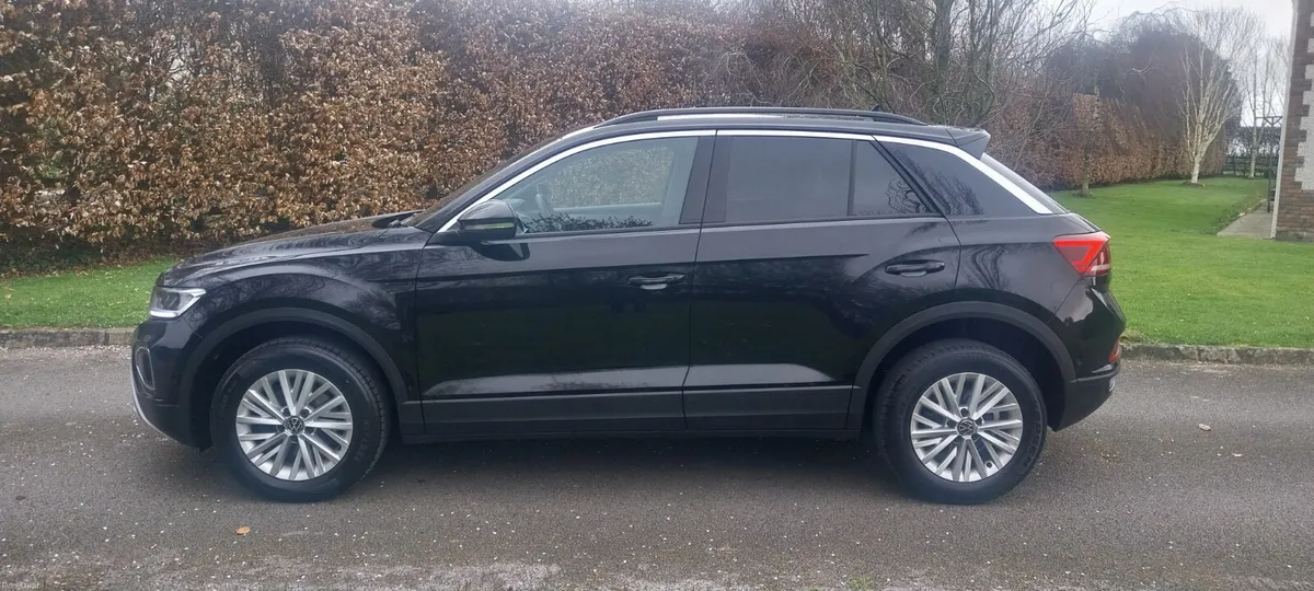2023 Volkswagen T-Roc 1.0 Tsi 110Bhp Life - Image 4