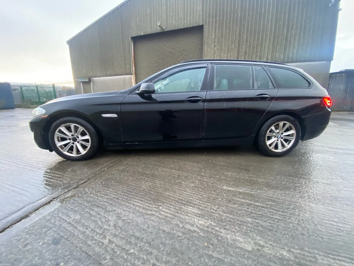 BMW 520 - Image 2