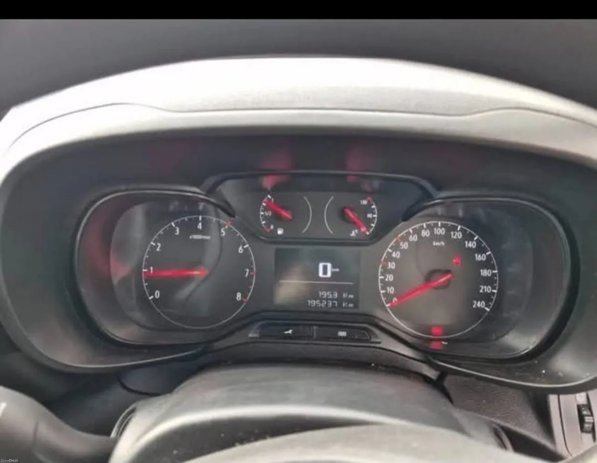 Opel Combo 2019 - Image 3