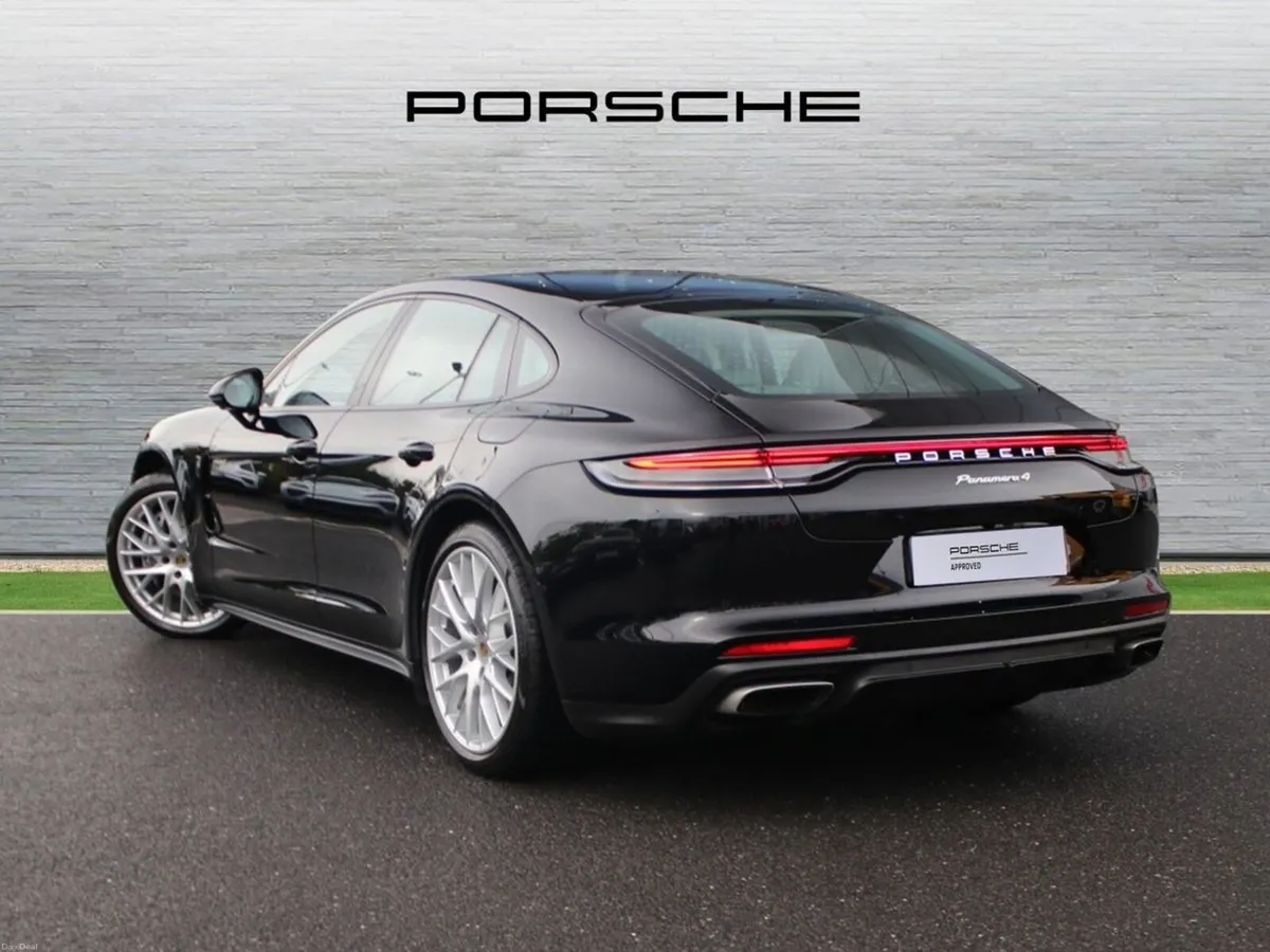 Porsche Panamera 4 E-Hybrid - Image 3