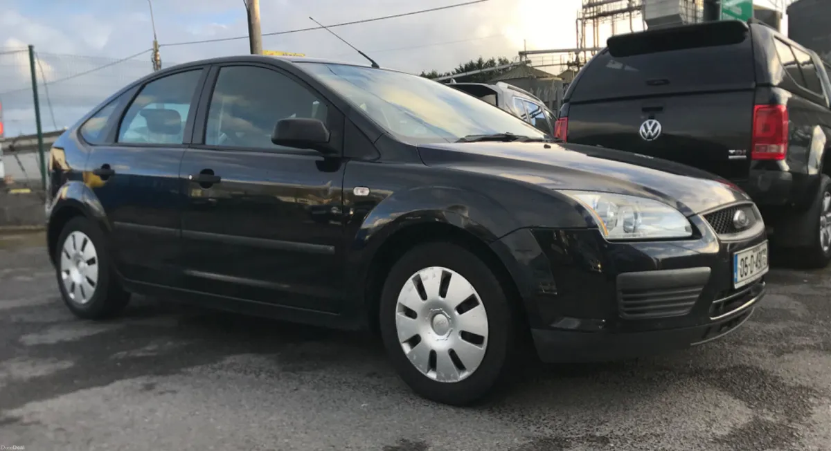 Ford Focus Zetec 1.4 Petrol New Test - Image 3