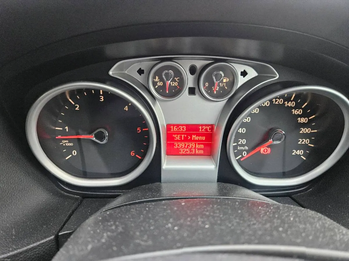 2010 ford foucs estate - Image 4