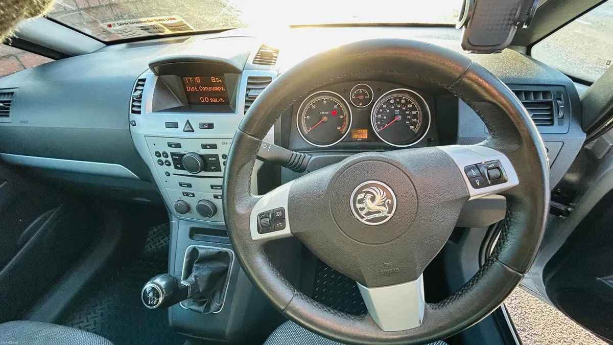 VAUXHALL ZAFIRA 1.7 CDTI - Image 4