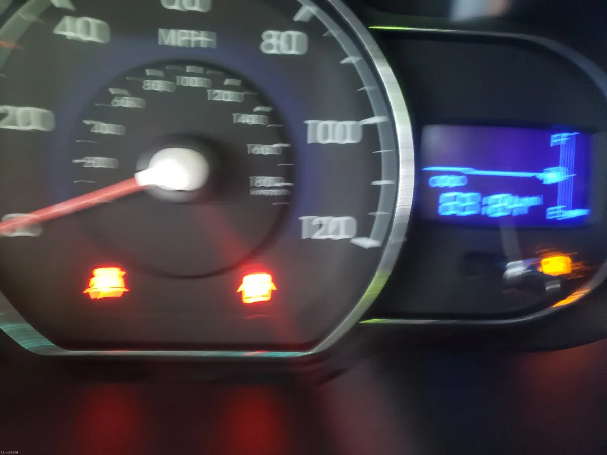 Hyundai i10 2012 - Image 3