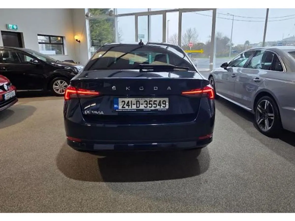 Skoda Octavia AMBITION 2.0 TDI 115 - Image 2