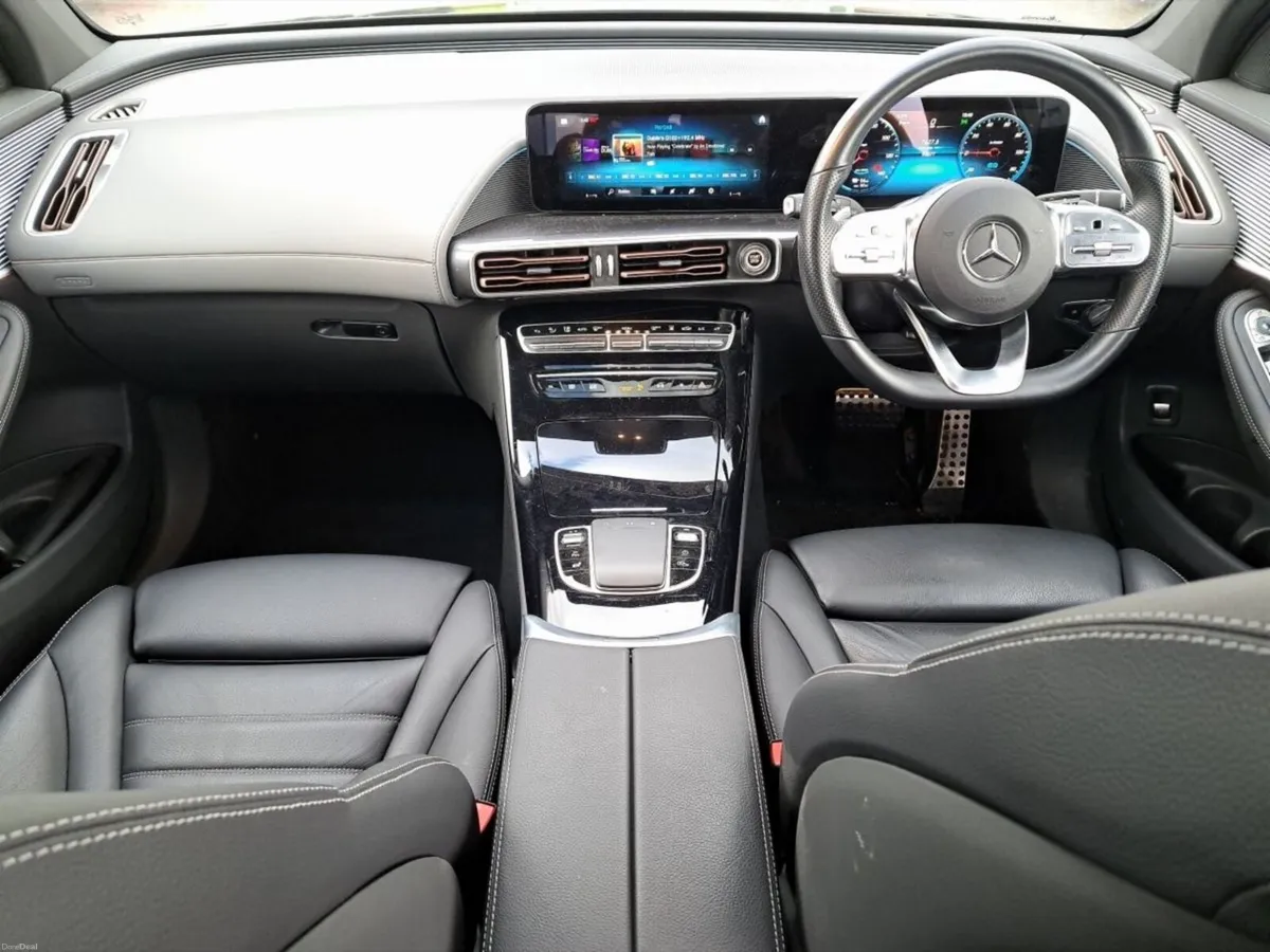 Mercedes-Benz AMG Eqc 400 Amg Line Premium 4M  AMG - Image 4