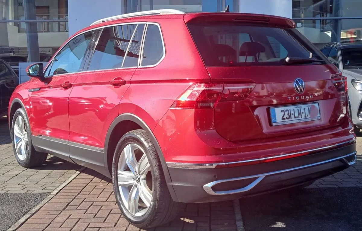 Volkswagen Tiguan Elegance 2.0 TDI 150HP **APP CON - Image 4