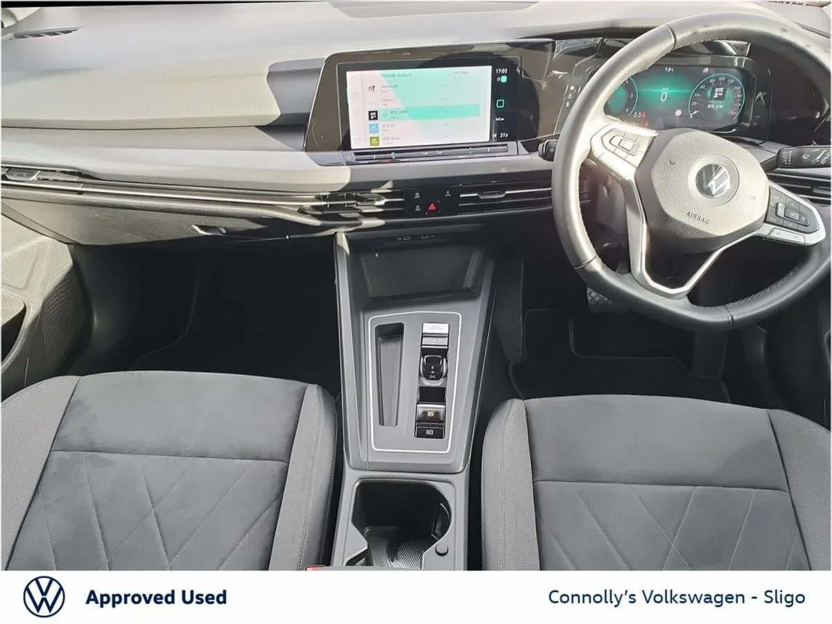 Volkswagen Golf STYLE 2.0TDI 150HP AUTO - Image 2