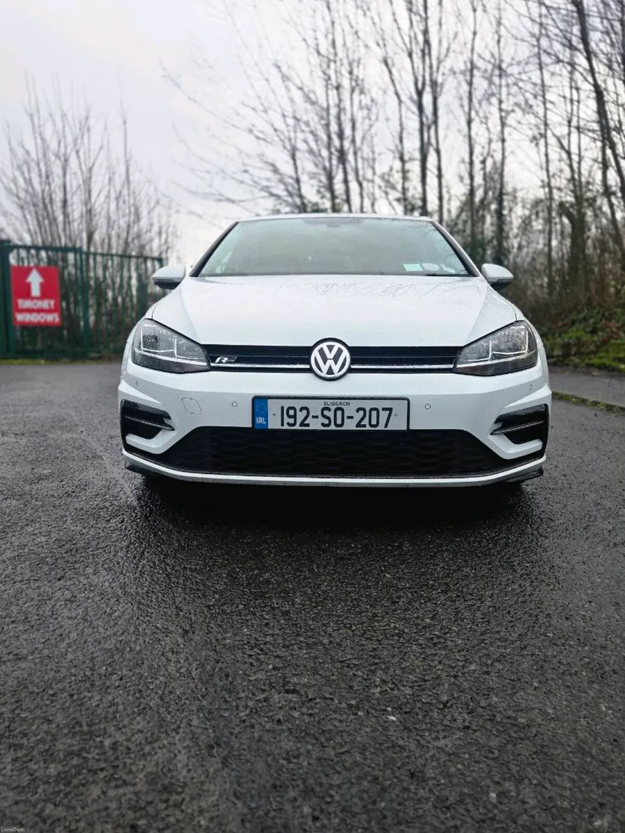 VW GOLF R-LINE - Image 2