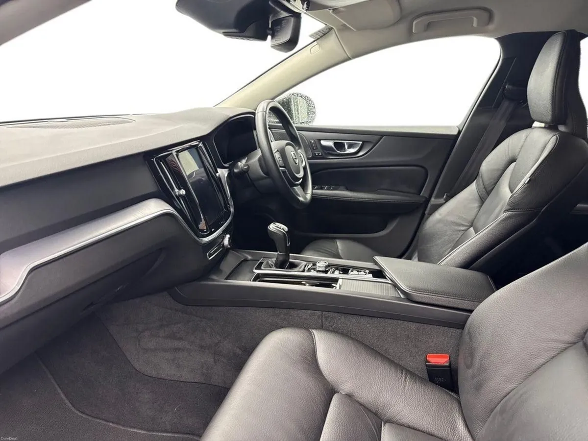 Volvo V60 D3 MOM *PRICE DROP* €125 PER WEEK - Image 3