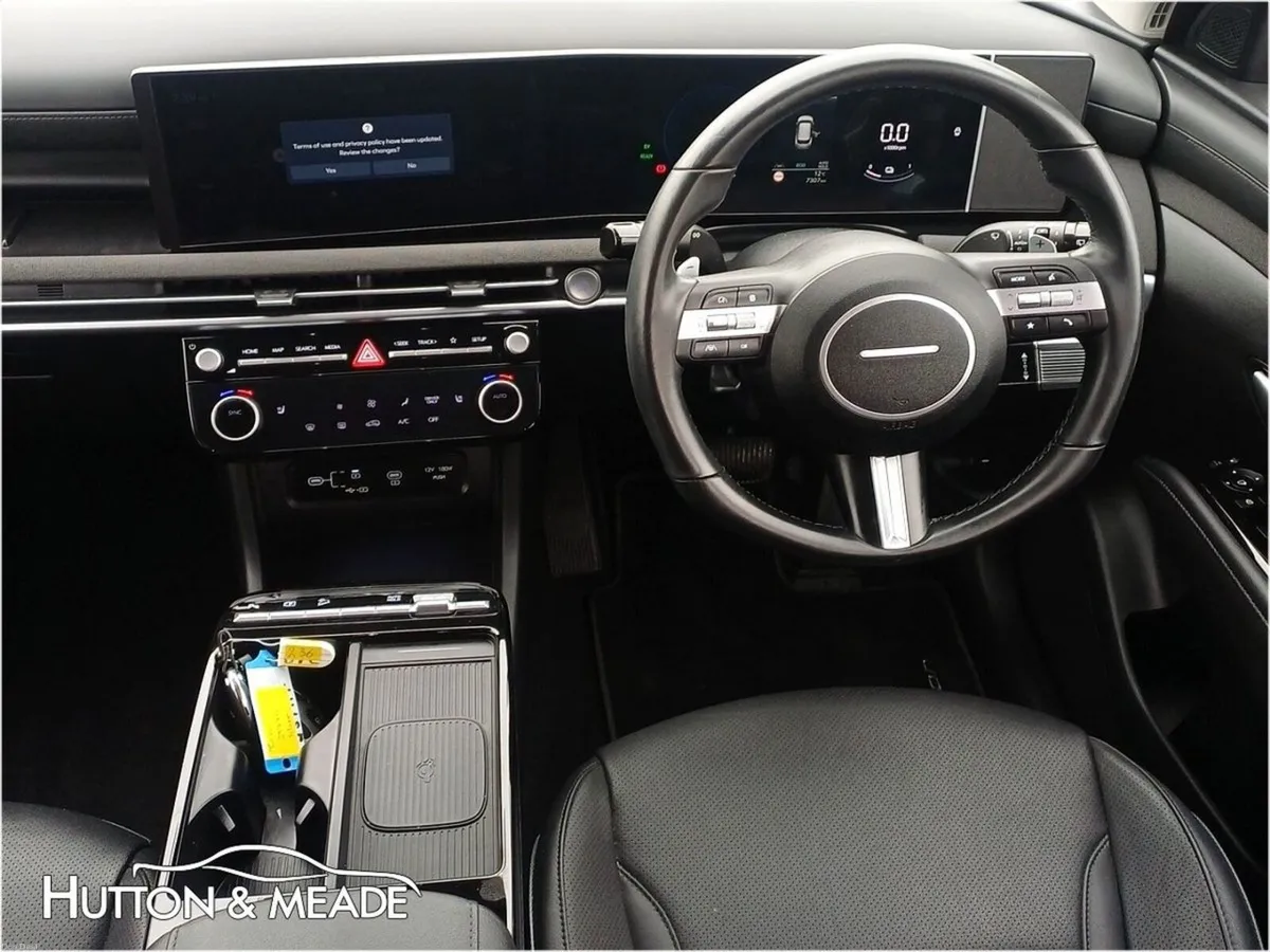 Hyundai Tucson Executive HEV 1.6 Petrol 5dr - Image 3