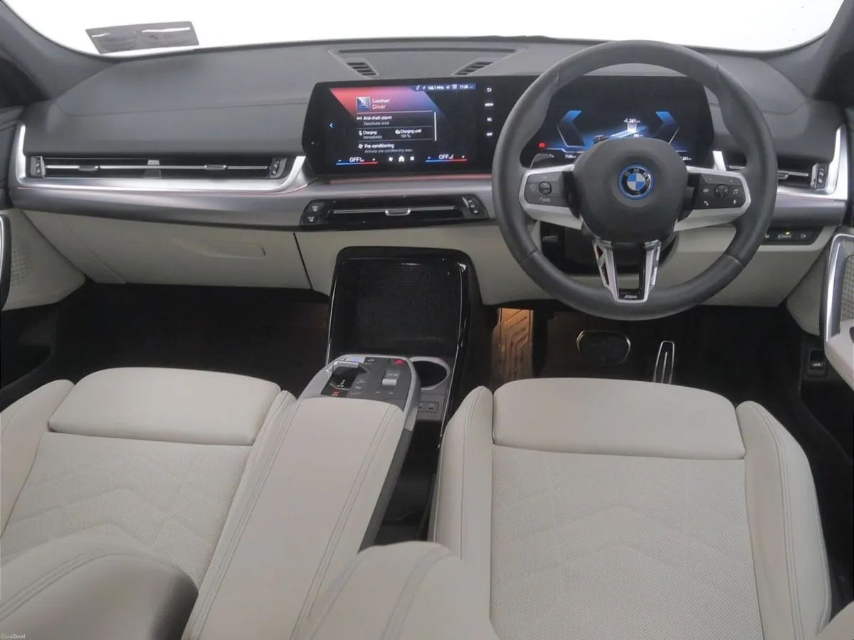 BMW iX2 eDrive20 M Sport - Image 4