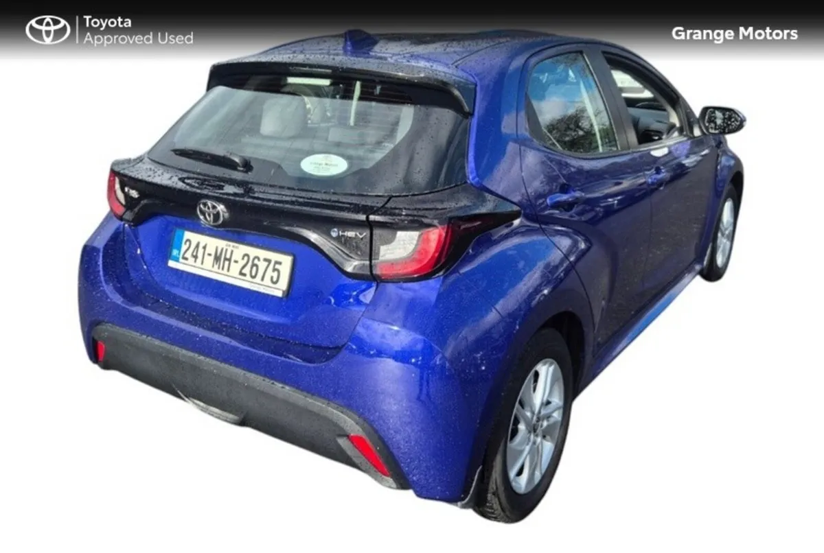 Toyota Yaris HYBRID 1.5 LUNA 5DR - Image 3