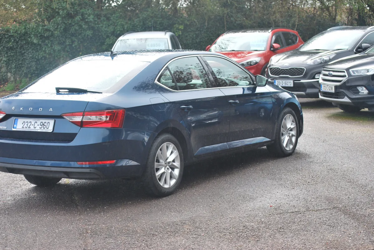 Skoda Superb 2023 Ambition 2.0 TDI - Image 4