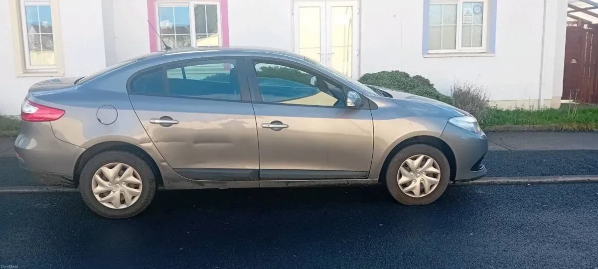 2013 renault fluence nct June 26 tax April 26 tax - Image 3