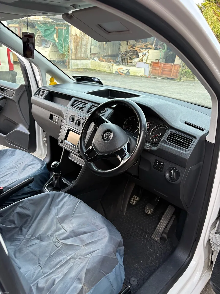 2020 Volkswagen Caddy 2.0L - Image 4