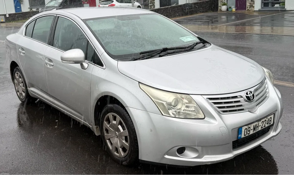 Toyota Avensis 2009 - Image 1
