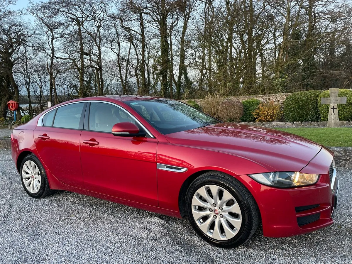 Jaguar XE - Image 1
