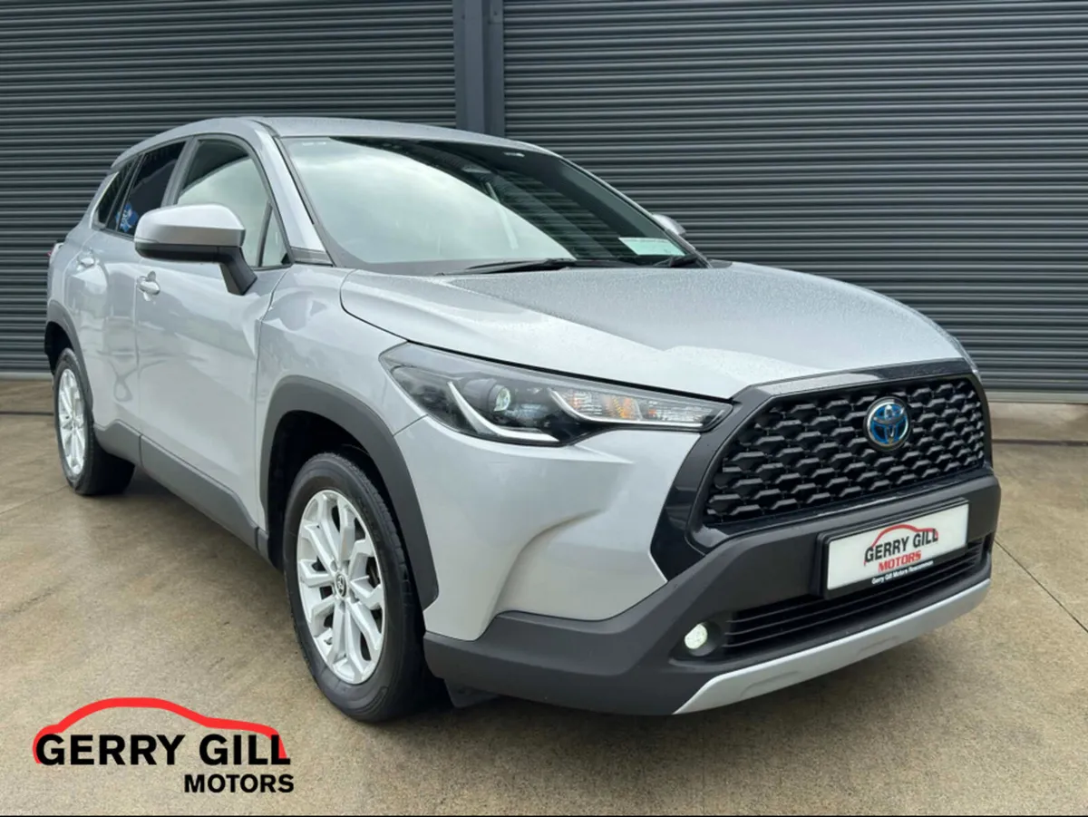 Toyota Corolla LUNA 1.8 4DR AUTO - Image 1