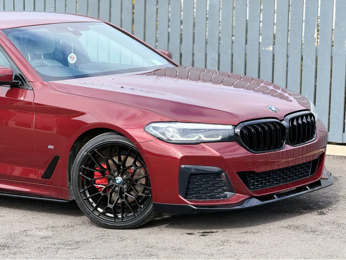 BMW 5-Series BMW INDIVDUAL PAINT AVENTURINE RED - - Image 3